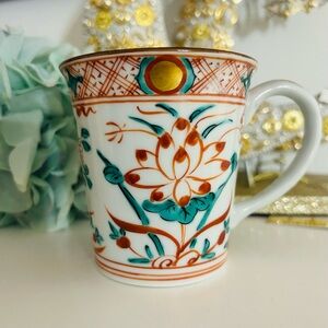 Hand painted Japanese porcelain cup